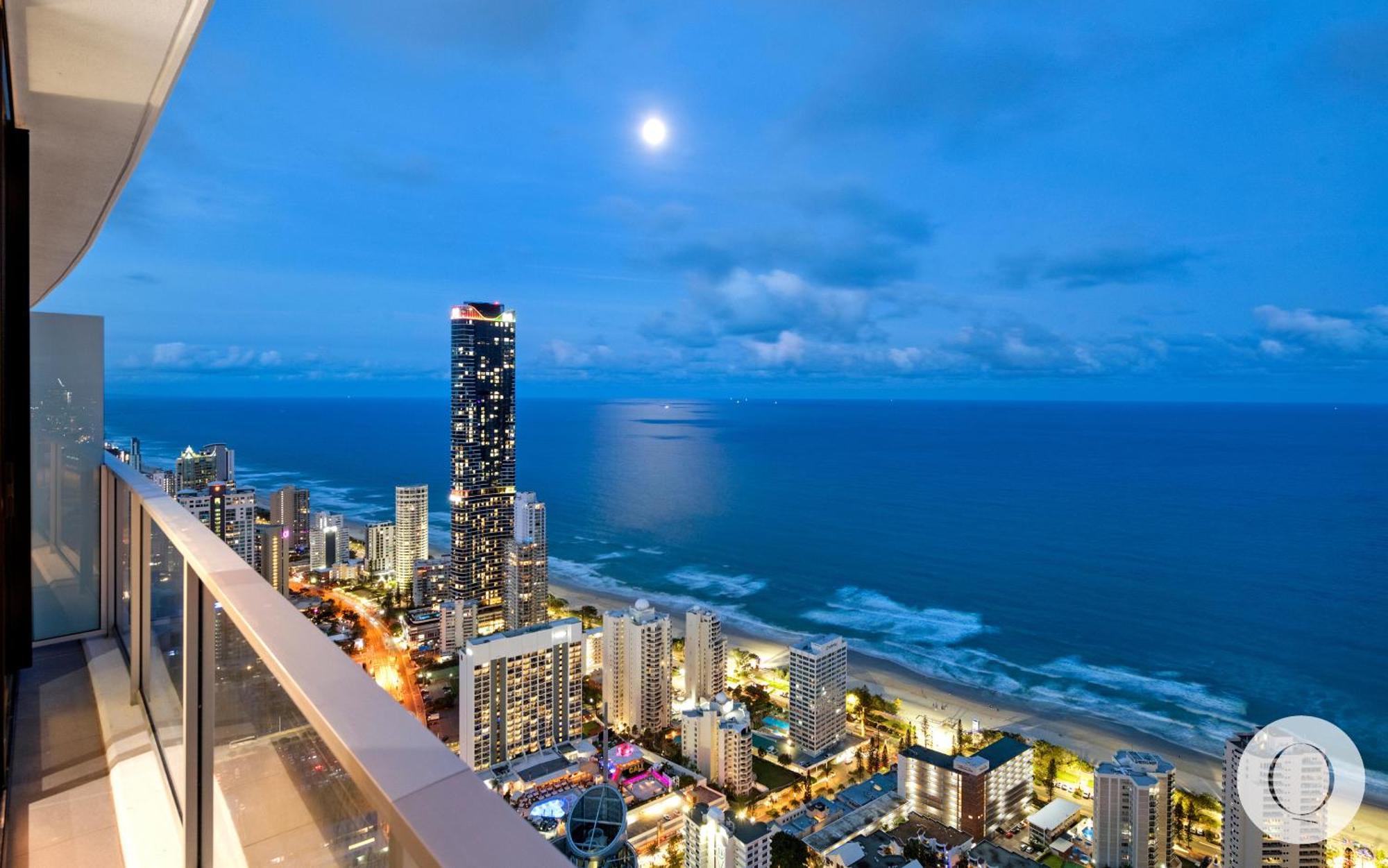 Circle On Cavill - Qstay Gold Coast Extérieur photo